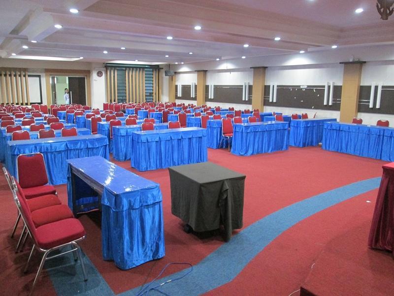 Merpati Hotel Pontianak Kültér fotó
